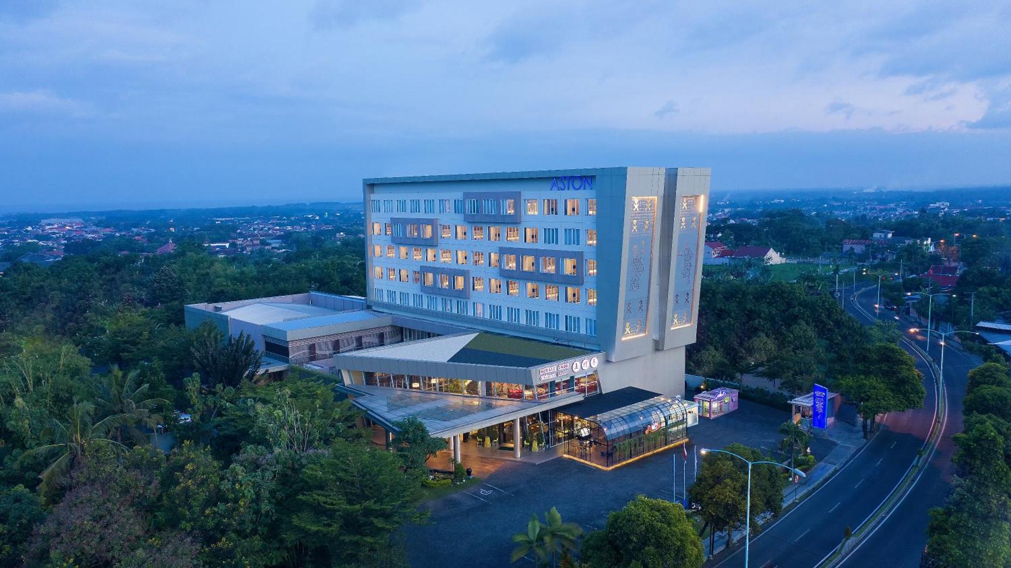 Aston Banyuwangi Hotel And Conference Center Exteriér fotografie